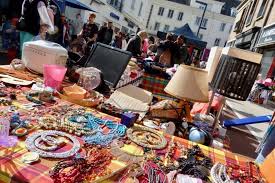 Vernon: Immersion Insolite et Tentative de Vol à l'ATM! Découvrez!