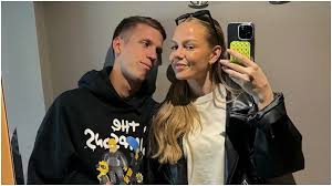 El lado desconocido de Dani Olmo: su novia famosa, un gran sueldo y sus inicios en el Barça