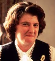 Lynn (Felicity Montagu). Image credit: Talkback. Shy and loyal Lynn is Alan&#39;s Personal Assistant. She comes to see Alan on a daily basis, despite the fact ... - im_alan_partridge_lynn