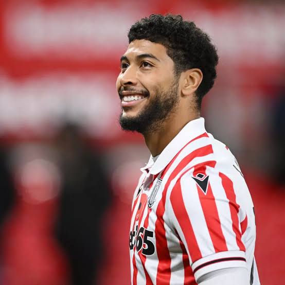 Stoke City 'acknowledge' Josh Laurent transfer situation amid valuation  claim