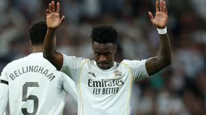 ¡Abucheado! El Real Madrid vence al Alavés entre protestas de su afición contra Vinícius, quien anotó un gol y se disculpó