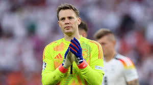 Manuel Neuer's 'aura' lifting Germany squad as team-mates reveal extra 'focus' when facing legendary Bayern goalkeeper in training