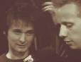 Guess what? Muse GIFs :D ;D. - Muse Photo (33515869) - Fanpop fanclubs - Guess-what-Muse-GIFs-D-D-muse-33515869-275-213