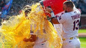Tyrone Taylor's homer fuels rally as Mets take Subway Series