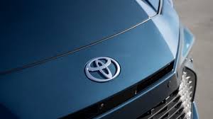 Toyota Corolla terá versão 100% elétrica para brigar com o BYD Seal?