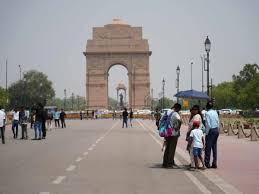 Min temperature at 24.6 degrees in Delhi; IMD predicts clear sky