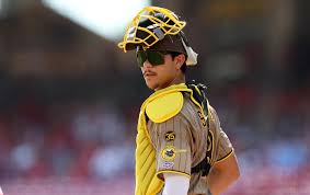 Padres rookie Ethan Salas hits milestone last met by Hall of Famer Iván Rodríguez with first career start