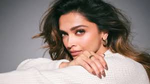 Vinay Pathak, Ajay Devgn, Mani Ratnam, celebs who supported Deepika Padukone in Spirit row