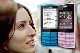 Thu do cham va bam Nokia C301 X302. May su dung pin chuan Li-lon (BL-4S), giac cam tai nghe 3,5 mm. Man hinh may kha khiem ton voi 2,4 inch, ... - 1735120957-3-022