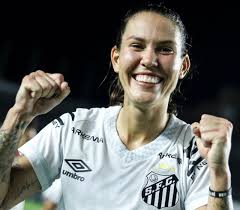 Isa Cardoso avalia vitória na estreia e duelo contra Cruzeiro nesta segunda-feira (23)
