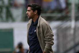 Regulamento da Conmebol prevê punição ao Palmeiras por conta de Abel Ferreira
