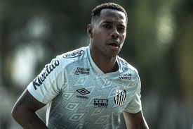Robinho tem pena reduzida em 301 dias com trabalho, estudo e leitura na prisão