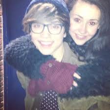 upload image - George-and-a-Fan-george-shelley-33383749-923-923