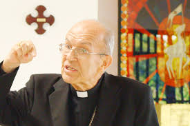 Monseñor Alberto Giraldo Jaramillo quien firmó ayer el acta de posesión como administrador apostólico de la diócesis de Armenia. - 20121003085100
