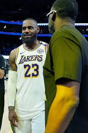 Kawakami: The LeBron James/Warriors Moment — with conditions —could be near
