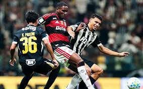 Ídolo do Flamengo provoca Atlético-MG: 'Não adianta'