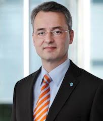 Die Dr. Peters Group hat mit Anselm Gehling als Chief Operating Officer ...