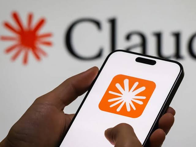 Claude Fable 5 is back after US export controls; Anthropic tightens access for Chinese firms using loopholes.
