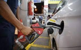 Gasolina a R$ 3,64 o litro e o diesel a R$ 5,62: dia livre de imposto