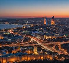 O Azerbaijão abre as portas para viagens: cidadãos omanitas agora podem visitar o país sem visto por um ano. Confira as últimas novidades aqui.