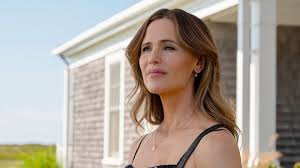 Jennifer Garner reflects on enduring 'hard things in the public eye'