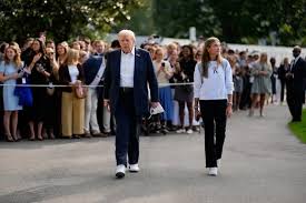 Kai Trump: Enkelin von Donald Trump startet Modelinie – mit Unterstützung des Opas
