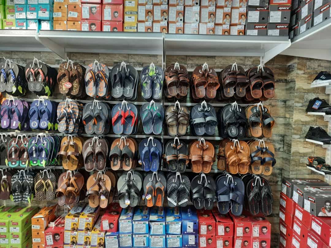 FOOTWEAR RACK