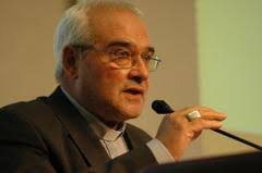 COMUNIONE E MALEDIZIONE - MONSIGNOR MAURO INZOLI, IL “PRETE IN MERCEDES”, BOSS DI CL, ... - 47879_tn