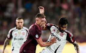 Lucas Paquetá busca primeiro título internacional pelo Flamengo após decepção