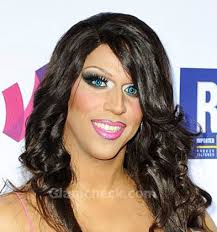 Drag queen and make-up artist Jessica Wild walked up the red carpet of 22nd Annual GLAAD Media Awards held in Los Angeles on Sunday in a low cut pink dress ... - Jessica-Wild-GLAAD-Media-Awards-makeup-gone-horribly-wrong