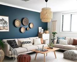 Image of Ruang tamu dengan kombinasi warna coklat dan biru