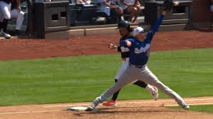 10 questions with Dodgers vet Max Muncy