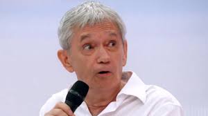 Serginho Groisman relembra dor de barriga ao vivo no SBT: "Não vai dar tempo"