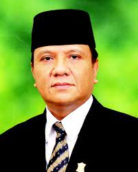 KBRN, Surabaya : Ketua DPRD Surabaya Wisnu Wardhana menanggapi santai usulan pemecatan dirinya yang dilayangkan oleh DPC Partai Democrat Surabaya. - foto_WW