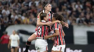 São Paulo x Corinthians: final do Brasileirão feminino baterá recorde de público na América do Sul