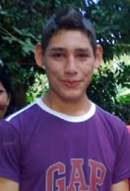 El infortunado es Cristian Rodrigo Giménez (16), hijo de Idalina Giménez Ramos. La Policía detuvo como sospechosos a cinco jóvenes identificados como ... - cristian-rodrigo-gimenez-victima-de-la-golpiza-_315_464_184316
