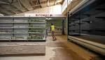 Zimbabwe lifts imports basic commodities