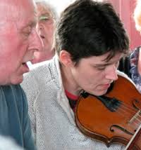 ... involved in the folk revival since the early days of the Aberdeen Folk Club when the great old timers such as Jeannie Robertson, Auld Davie Stewart (the ... - dannycouper