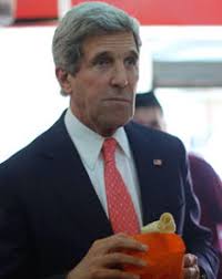 Photograph: Fadi Arouri /Xinhua. It&#39;s enough to give the healthy eating lobby a heart attack. US secretary of state John Kerry made an unscheduled pitstop ... - Kerry-shawarma-001