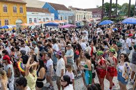Carnaval no Largo da Ordem terá dispersão de foliões pela PM