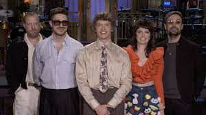 Connor Storrie's 'SNL' Debut: Accents, Makeouts, and Mumford & Sons