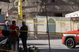 Rome: Tour des Conti s'effondre! Un ouvrier piégé sous les décombres!