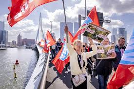 Nieuw cao-bod overheid: alsnog meer loon voor rijksambtenaren