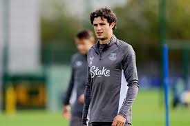 Everton Team News