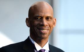Q: How many books has Kareem Abdul-Jabbar written? –Anthony R., Los Angeles. A: The 7-foot-2 retired NBA star, 66, has coauthored eight, including the ... - kareem-abdul-jabbar-how-many-books-writted-ftr
