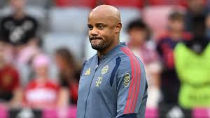 Bayern-Trainer Vincent Kompany vor dem Bundesliga-Spiel gegen den VfB Stuttgart