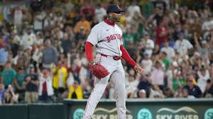 Chapman gets nasty after near-walk-off to set up Monasterio's go-ahead HR