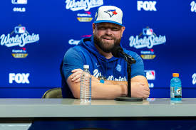 Lãnh đạo của chúng ta. Skipper của chúng tôi. John Schneider ...