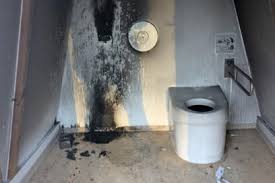 Fire at Concarneau Public Toilets Causes Closure