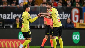 A-League Men: Final win at famous Christchurch stadium keeps Wellington Phoenix’s playoff hopes alive